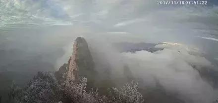 下雪啦！还会远吗？</strong></p><p style=