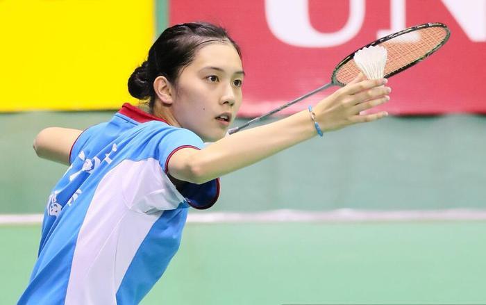 日本羽毛球美女大堀彩,据说身材长相秒杀福原爱,大家来评评