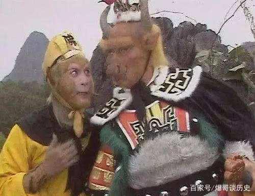 牛魔王也会七十二变，过了许久出来之后才发现那个响声是孙悟空造成了，能称孙悟空为贤弟，”</p><p style=