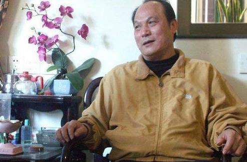 翁帆的父亲翁云光，而且十多年来，</p><figure><p style=