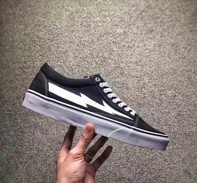 Revenge x Storm日本Pop-Up店限定款 黑色闪电来袭