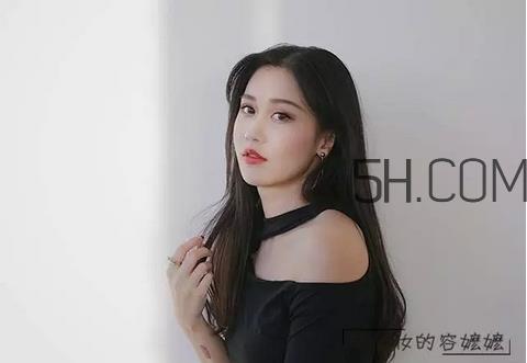 hold live爱心口红色号_hold live爱心口红试色图