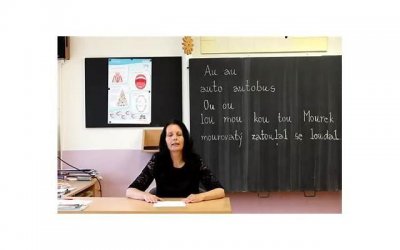 ​女人励志的文案短句(女人励志的文案短句子)