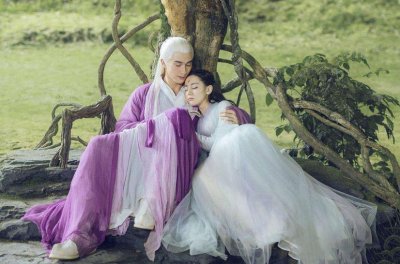 ​枕上书大结局：连宋成玉八卦眼神夫唱妇随，白滚滚造型太吸睛