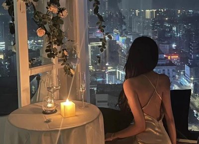 ​描写荷花绽放的优美句子精选16句