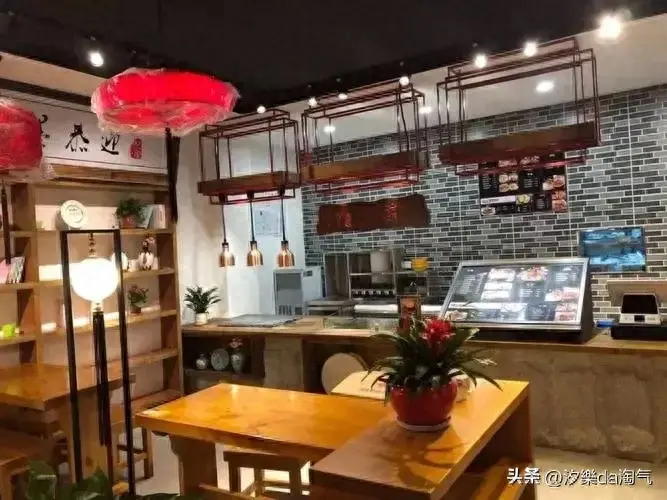 ​开面馆失败的亲身经历，建议大家要谨慎创业