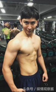 ​昔日快男谭杰希只能靠“整容”来博大家眼球？网友：天娱一贯作风