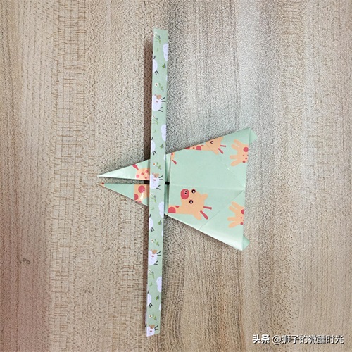 创意纸艺手工教程——「折纸」用纸折一顶乌纱帽