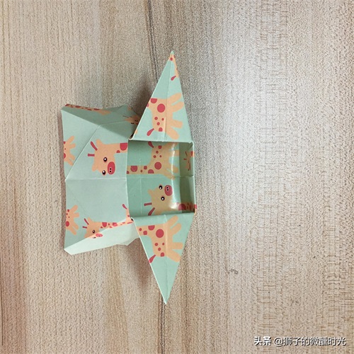 创意纸艺手工教程——「折纸」用纸折一顶乌纱帽