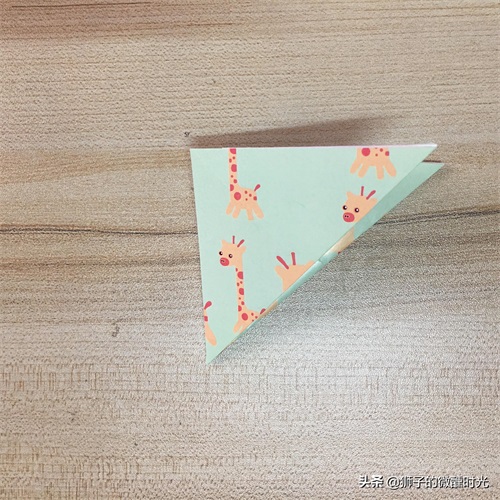 创意纸艺手工教程——「折纸」用纸折一顶乌纱帽