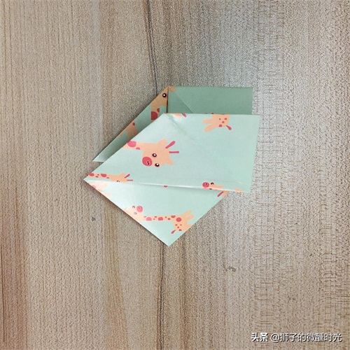 创意纸艺手工教程——「折纸」用纸折一顶乌纱帽