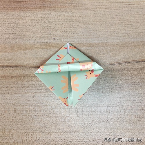 创意纸艺手工教程——「折纸」用纸折一顶乌纱帽