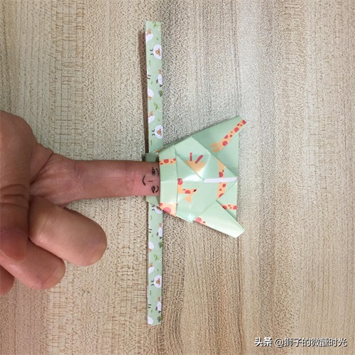 创意纸艺手工教程——「折纸」用纸折一顶乌纱帽