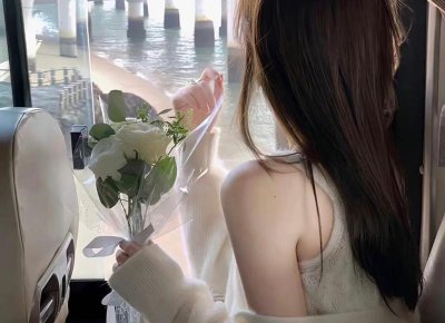​赞美花香的句子简短汇总100条