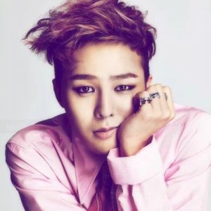 ​权志龙不高身材也不好，为什么能成为时尚界的宠儿？