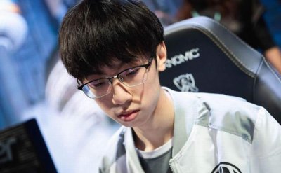 ​IG宝蓝韩服出事故，发怒放狠话！家人被中韩两国路人侮骂整局