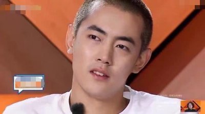 ​纪凌尘上节目哭忆分手，网友爆料其父母却住在阚清子家中不走