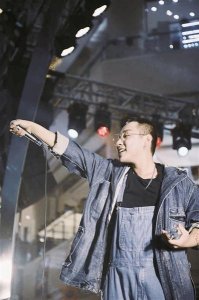 ​青城小伙原创歌曲《呼和浩特Hohhot》走红网络