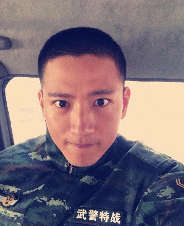 张峻宁,《择天记》演秋山君,被封新偶像掌门人,生活照帅气有型