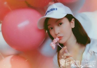 ​李晟生日老公李佳航零点送祝福 隔空对话很甜蜜