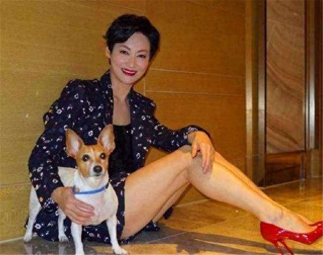 灭绝师太近照曝光,风韵犹存,至今未婚!