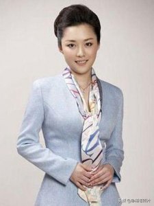 ​央视美女主持人紫凝最美的9张照片，真的太漂亮了