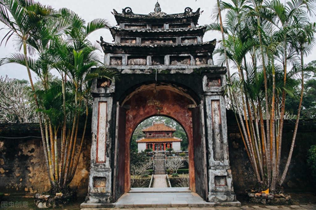 本能寺是位于日本京都府中京区的一所佛教寺院