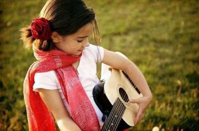 ​伤心难过的女生简短句子发签名(精选77句)