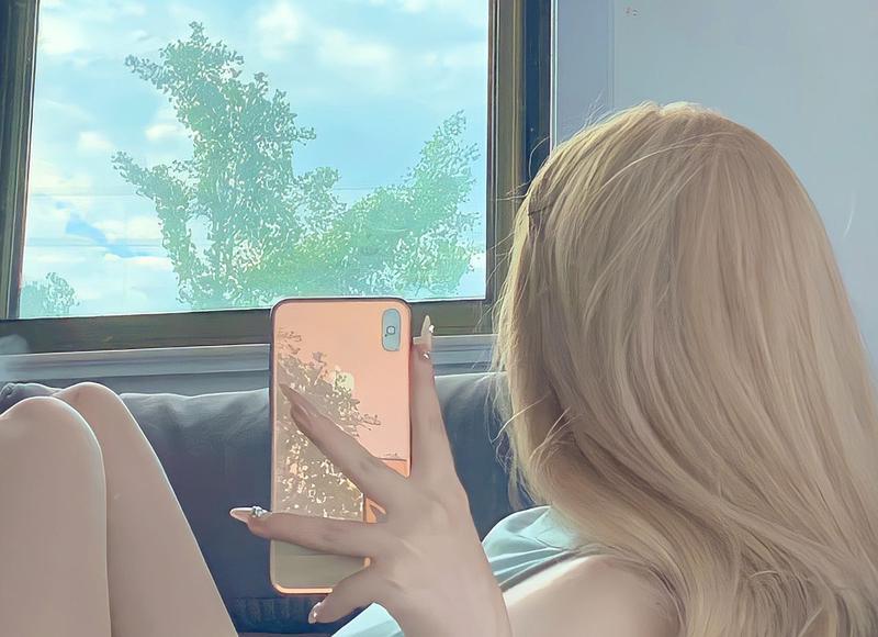 《带污的撩妹情话》泪湿裳。提供