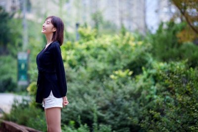 ​开心一笑幽默笑话 微信开心一笑的小段子