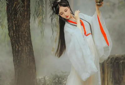 ​悲伤一点的网名(共204个)