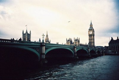 ​朋友长辈去世短信问候