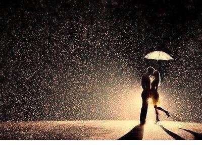 描写夜晚黑暗的句子