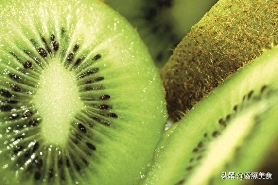 猕猴桃快速去皮小妙招,一般人都不知道