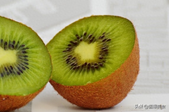 猕猴桃快速去皮小妙招,一般人都不知道