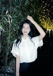 ​周雨彤：用演技与魅力绽放光彩的影视新星