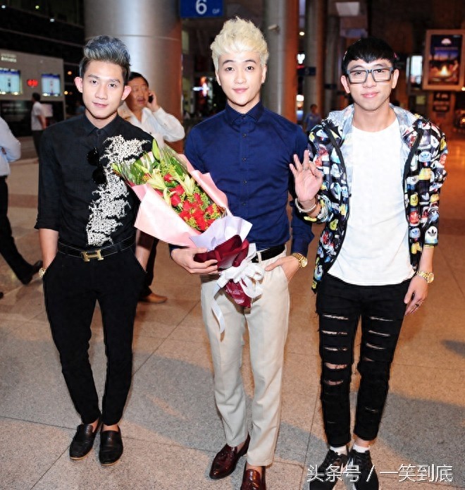 还记得当年越南杀马特组合么？已经成长为越南天团。细看变化史。