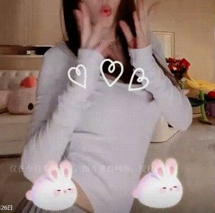 ​李小璐疑擦边“佛媛”，大量不雅照遭疯传，网友炸了：恶心！！！