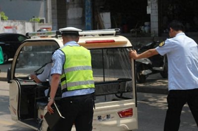 ​2022年，电动车、三轮车、四轮车上路满足3个条件，就能合法上路