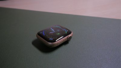 ​「上手」Apple Watch Series 4：苹果向健康领域继续深耕