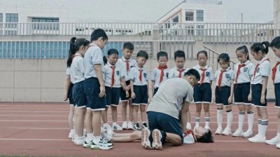 ​从 “绝望旁观” 到 “生命逆袭”：心动少年的急救魔法