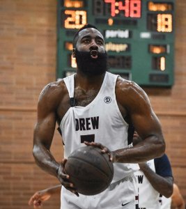 ​NBA5大最强麒麟臂球星，奥尼尔手臂似充气 詹姆斯似外星人
