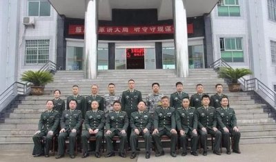 ​县级武装部的人员是解放军吗？