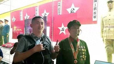 ​英雄归来唱铁军——“最美退役军人”、老山一等功臣王健根写真