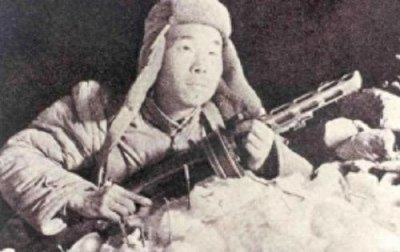 ​50式和54式冲锋枪为何服役时间很短就退出我军一线部队了？