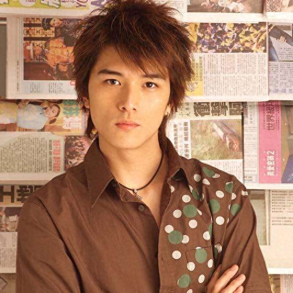 邱泽:演过配角,拿过影帝,却因感情被骂