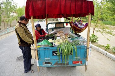​农村流动摊贩卖什么赚钱？这几样东西能轻松月入过万！