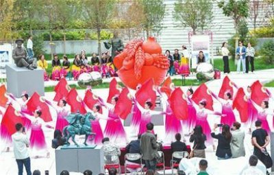 ​广场舞大赛“舞”出时代新风