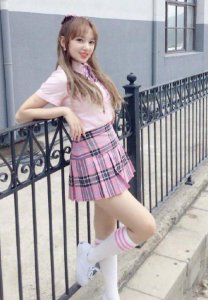 ​jk上衣可以随便穿吗（jk怎么穿有什么讲究）