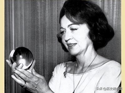 ​美国预言家珍妮，准确预言罗斯福离世，临终时预言中国将超越美国